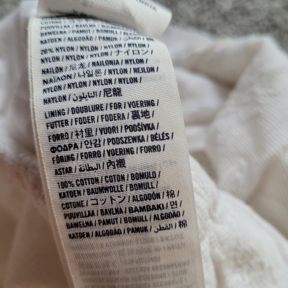 Abercrombie Kids White Lace Skirt Small Lined Logo - Picture 7 of 7